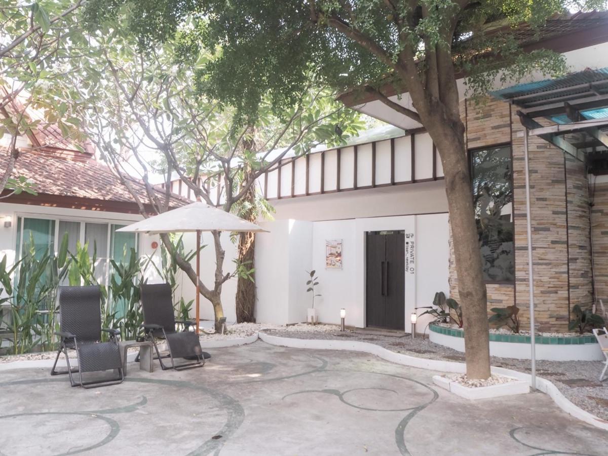Hotel Baan Weekday Private 02 Chiang Mai Exterior foto